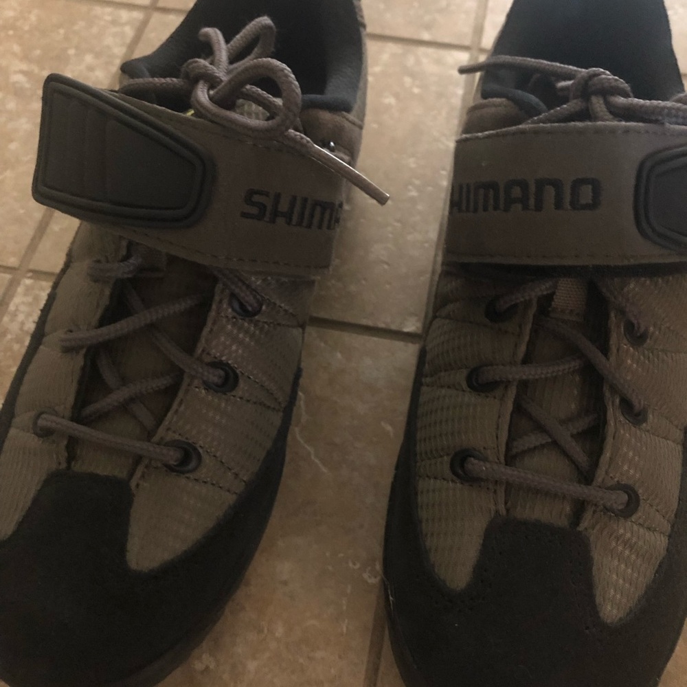 Cycling shoes